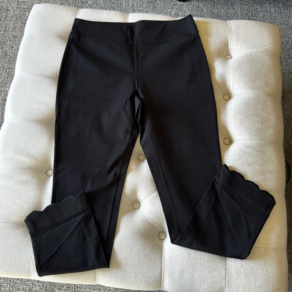 Lysse Scalloped Hem Crop Pants